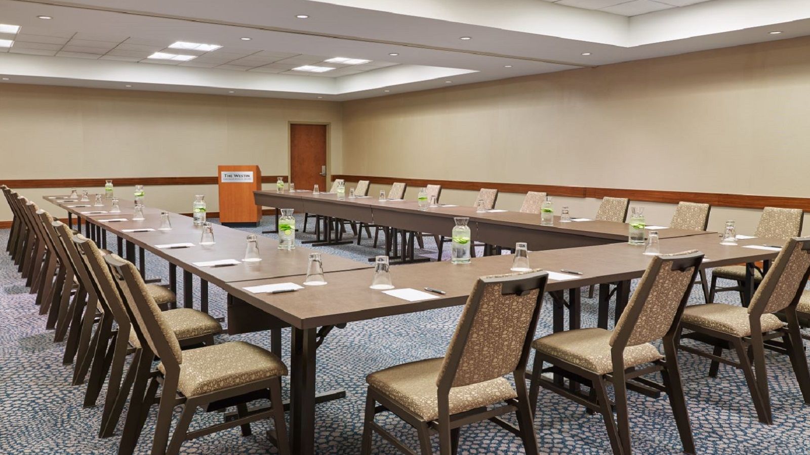 The Westin Chicago North Shore Wheeling Бизнес фото